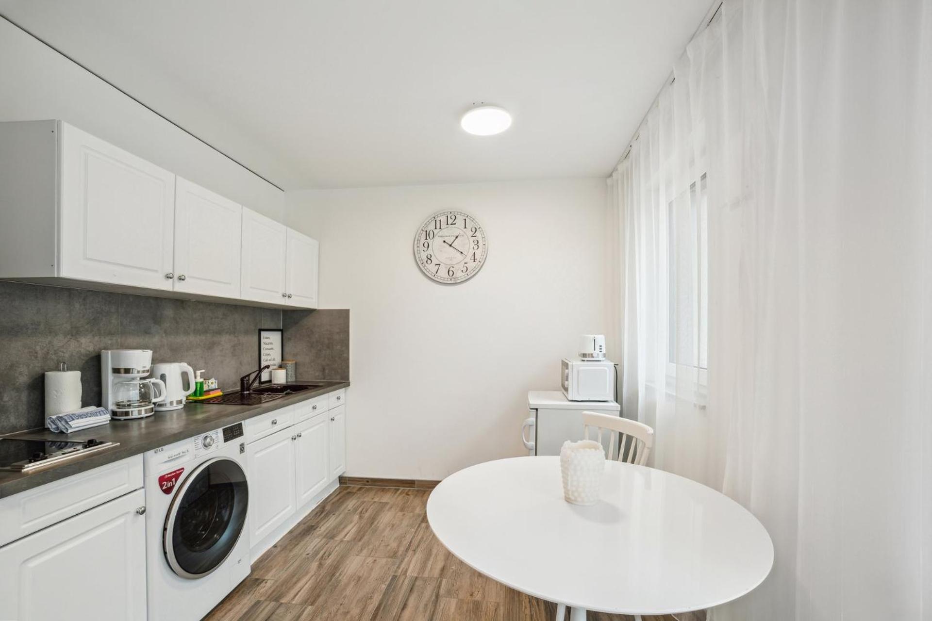Sali Homes Elegant And Stylish Retreat In Heart Of Bayreuth, Close To River Экстерьер фото