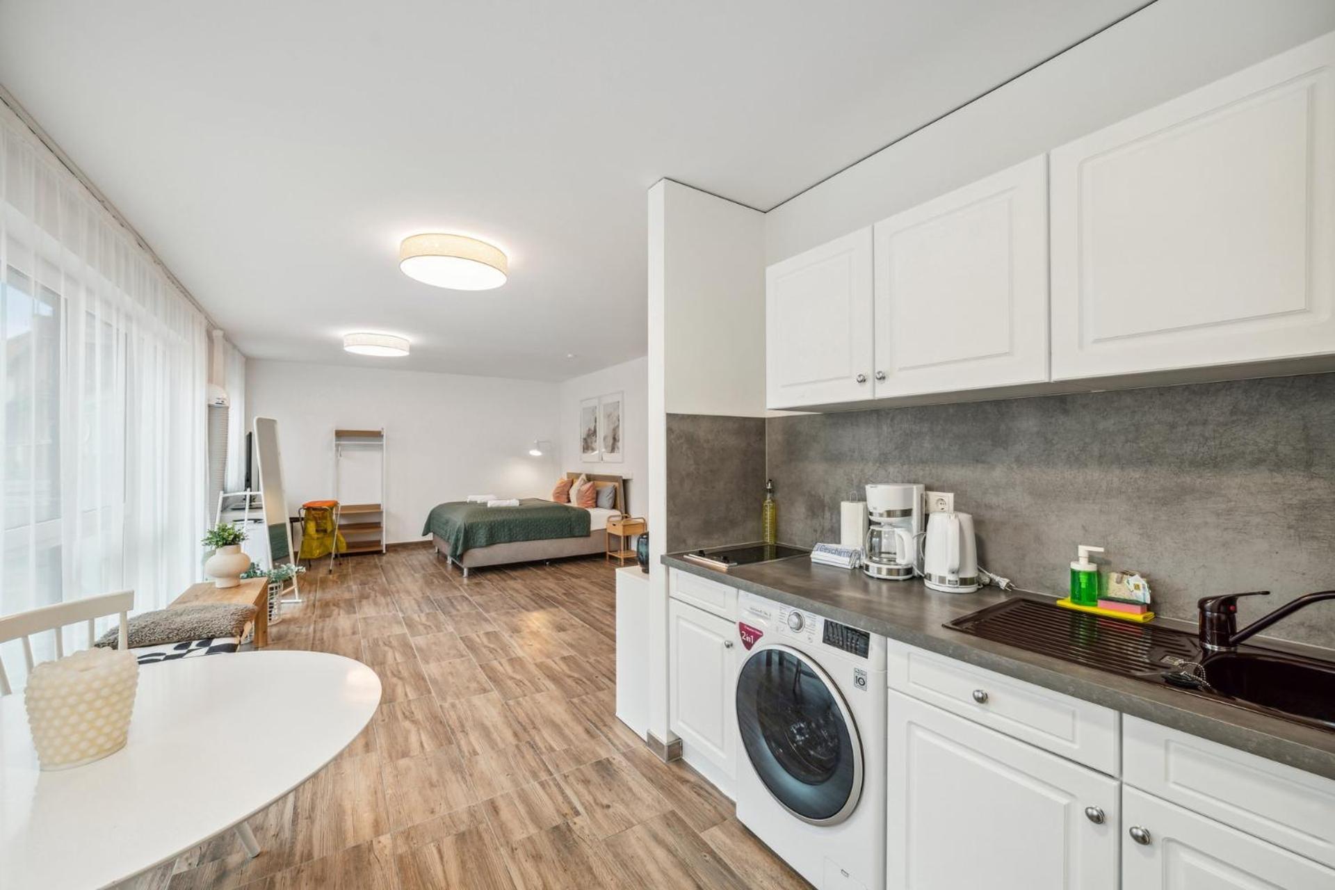 Sali Homes Elegant And Stylish Retreat In Heart Of Bayreuth, Close To River Экстерьер фото